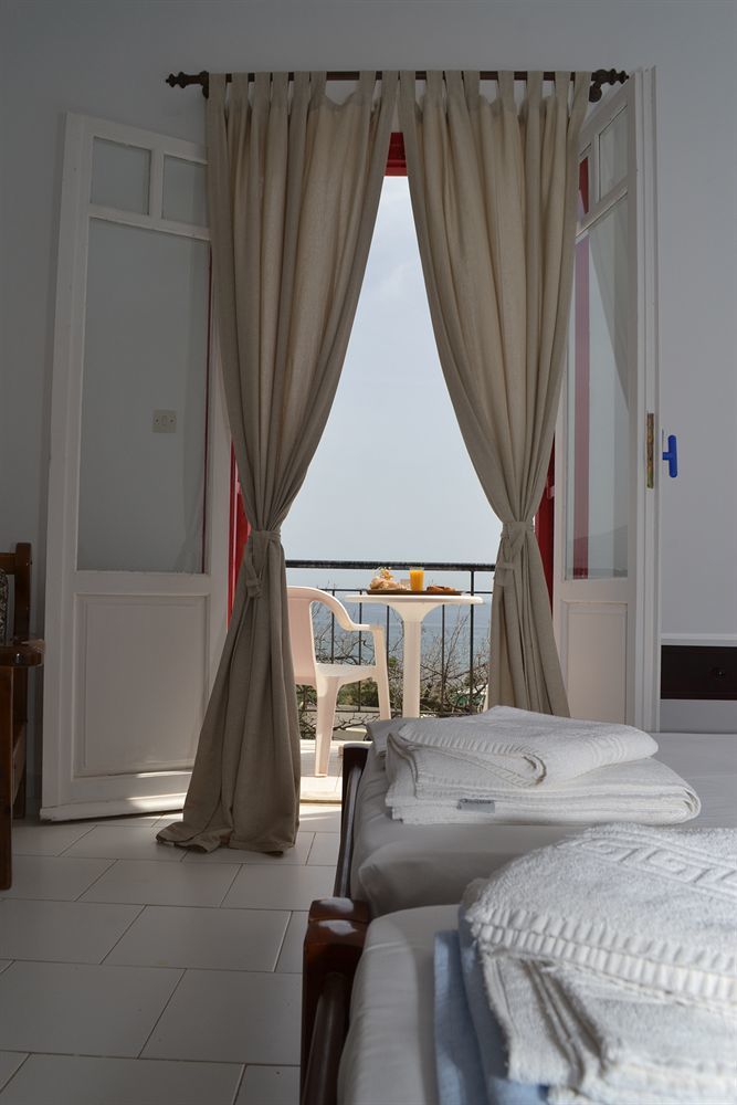 Ostria Hotel & Apartments Gavrio Dış mekan fotoğraf